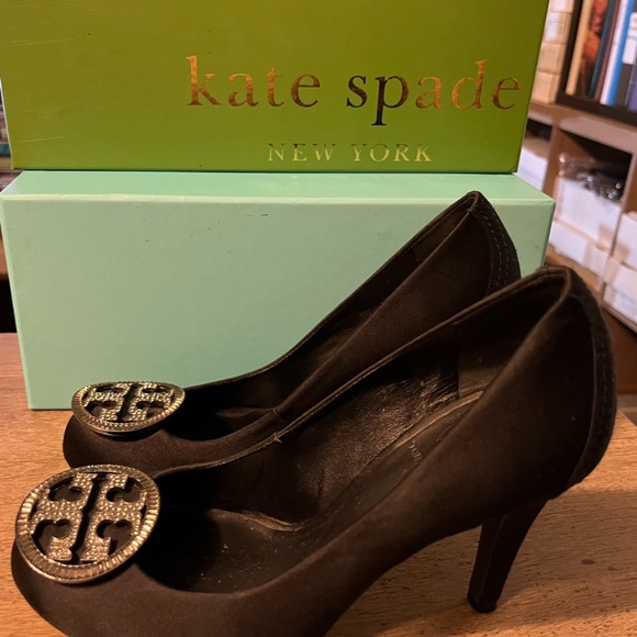 Beautiful Tory Burch Heels - Picture 3 of 7